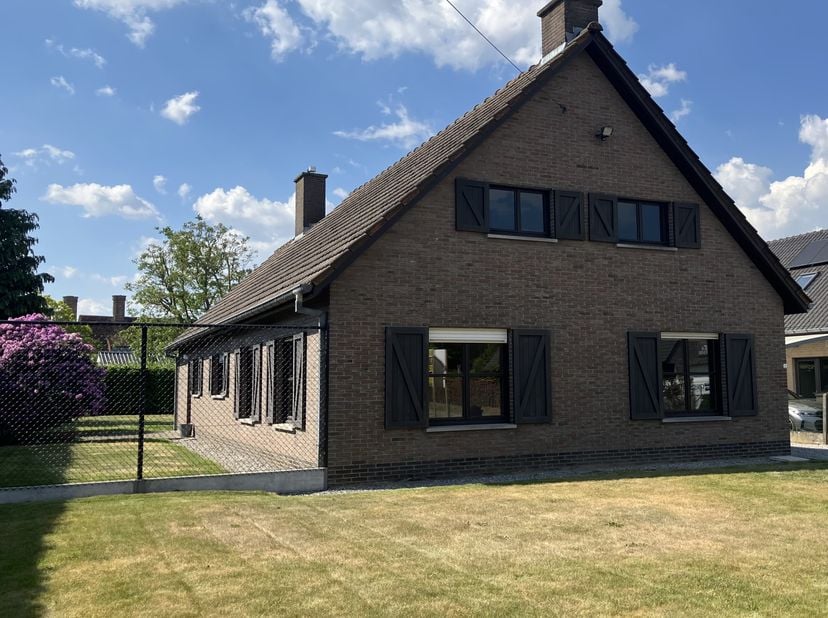 Maison à vendre
                    à 9750 Zingem